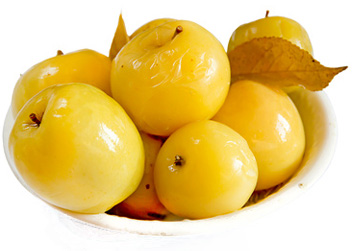 Яблоки моченые с ржаной мукой