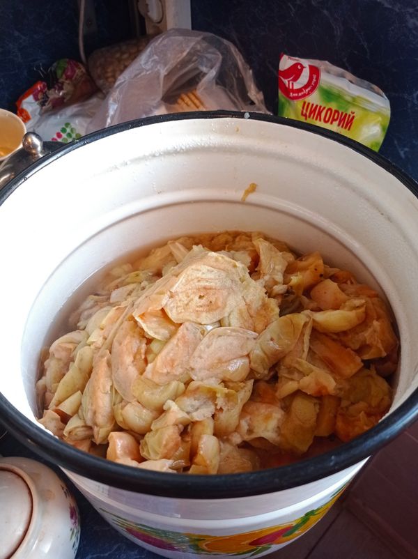 Яблочное пюре Неженка