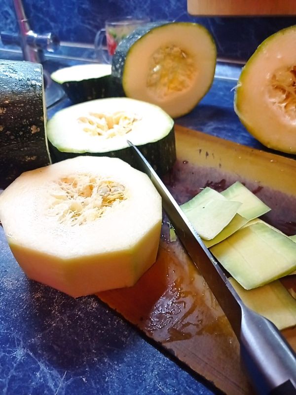 Кабачки фаршированные