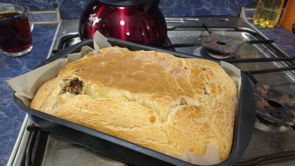 Пирог с мойвой