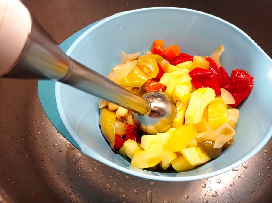 Икра кабачковая в рукаве запеченная в духовке