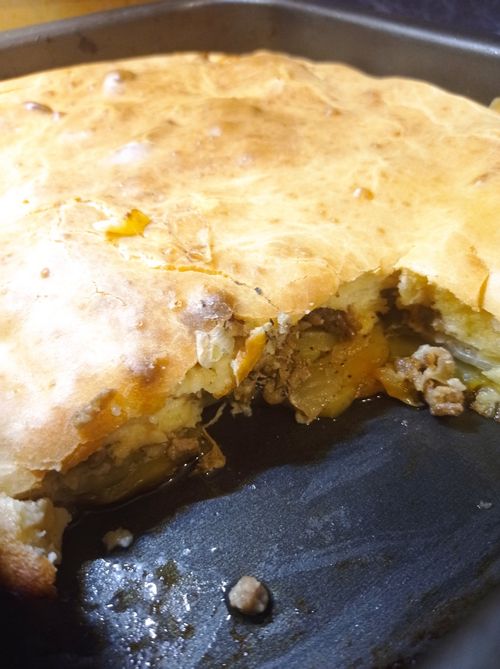 Пирог с мойвой