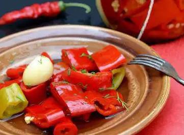 Перец горький маринованный