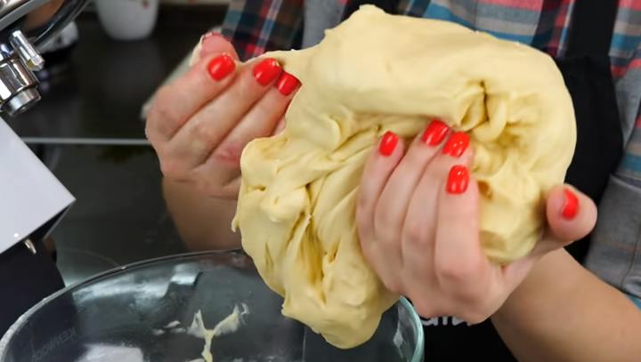 Плюшки сахарные