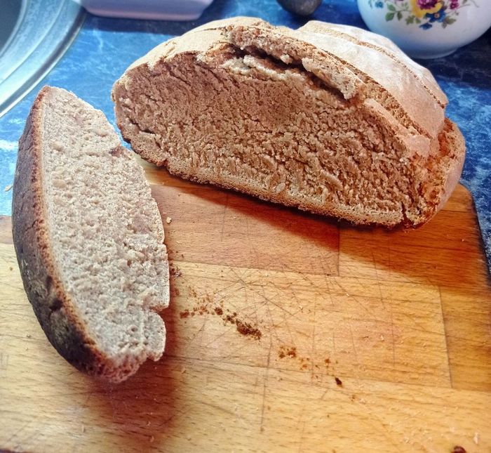 Мой первый ржаной хлеб на закваске